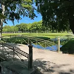 Lägenhet Zuarin Gewoelbekeller - Direkt Am Schlossgarten Von - Parkplatz Auf Anfrage - Aufladestation Fuer Elektro-autos Vorhanden Schwerin (Mecklenburg-Vorpommern)